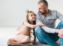 тато й донька